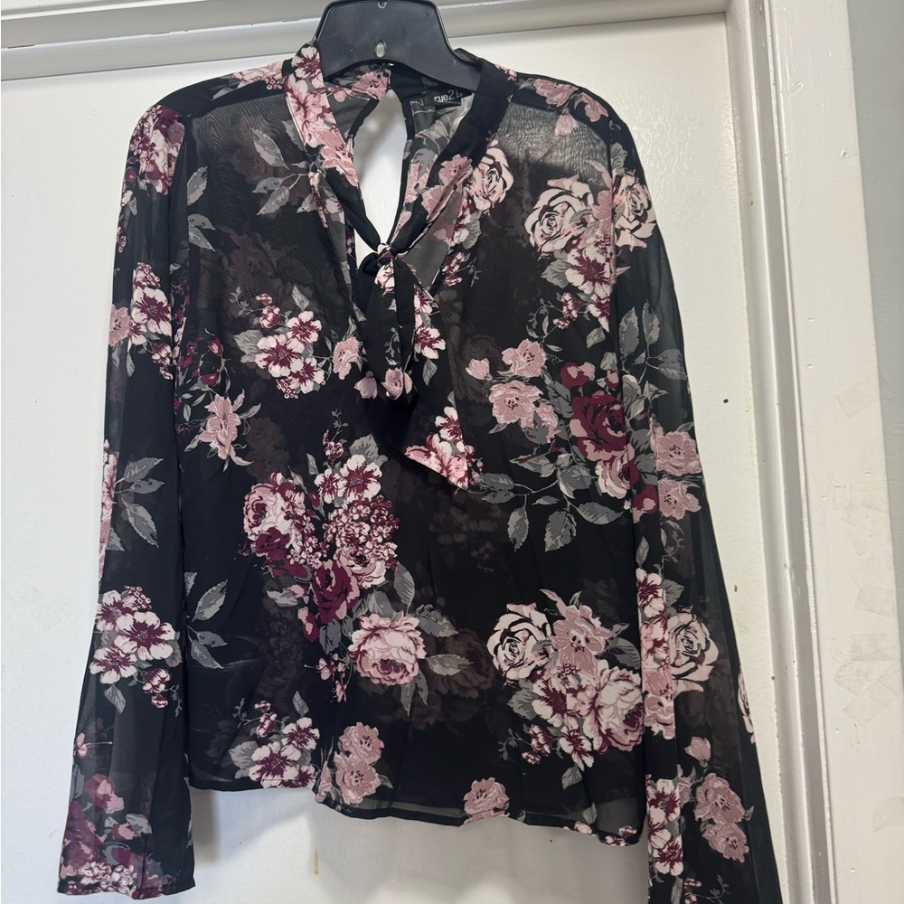 Rue21 Black and Pink Floral Blouse